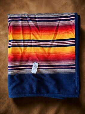 NWT Pendleton Navy Blue Archival Serape Robe Wool Blanket Twin 77.5 x 64.5 In